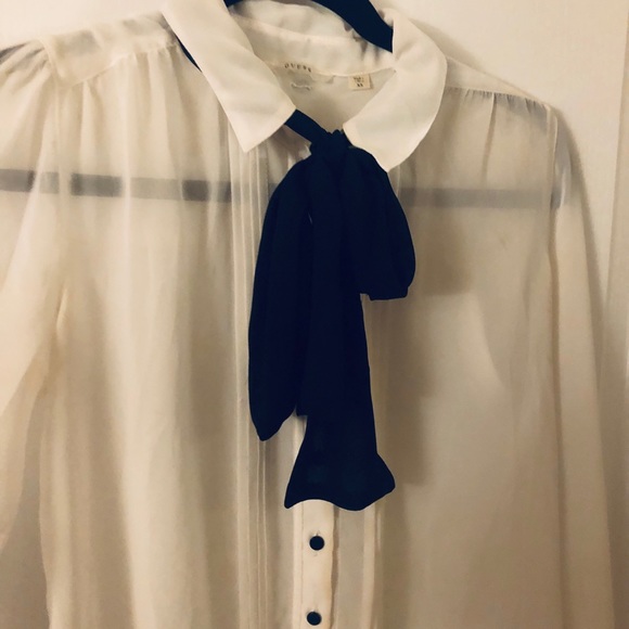 Pretty Blouse - Picture 3 of 3